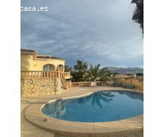 Chalet en Venta en la Nucia, Alicante