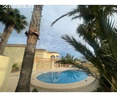 Chalet en Venta en la Nucia, Alicante