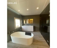 Villa de Lujo en Venta en Caserío El Campello, Alicante
