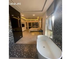 Villa de Lujo en Venta en Caserío El Campello, Alicante