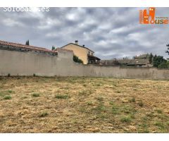 Parcela urbana en Torrecaballeros (Segovia)