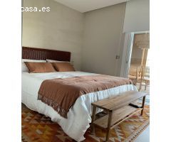se alquila apartamento de 2 dormitorio 2 baños,  parking incluido con vistas al mar