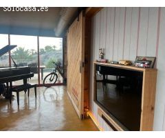 Se vende vivienda muy singular con negocio de restauración en primera linea del torres en vilajoyosa