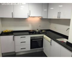 Bonito apartamento reformado, 2 dorm. 2 baños