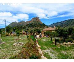 Encantadora Villa en Relleu con Vistas a la Montaña y Máxima Privacidad