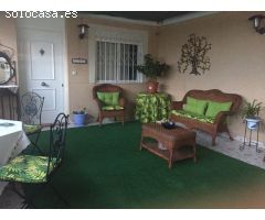 Chalet a 30 metros de la playa de 2 plantas con posibilidad de hacer otro apartamento