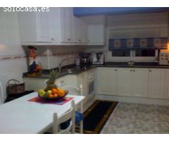 Chalet a 30 metros de la playa de 2 plantas con posibilidad de hacer otro apartamento