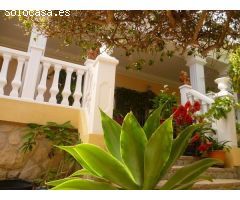 Chalet en Alquiler en la Nucia, Alicante