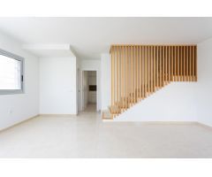 Descubre Tu Refugio en Tejina: Vivienda Pareada en Camino Bauxita
