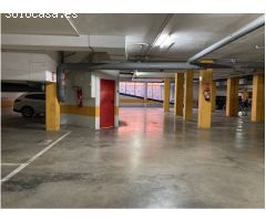 Alquiler de Plaza de Parking de 35 m² en c/Cervantes, Badalona