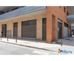 Local Comercial de 160 m² más 180 m² de sótano, para diversos tipos de negocios