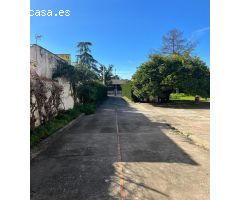 PARCELA DE 3000 M2 SEGREGABLE EN TRES CON DOS CHALETS