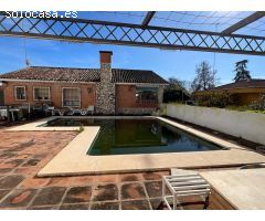 PARCELA DE 3000 M2 SEGREGABLE EN TRES CON DOS CHALETS