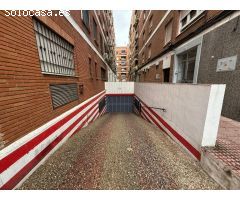 Se vende plaza de garaje en Avenida Gran Vía Parque, Córdoba