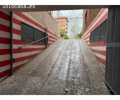 Se vende plaza de garaje en Avenida Gran Vía Parque, Córdoba