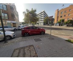COCHERA PARA COCHE GRANDE
