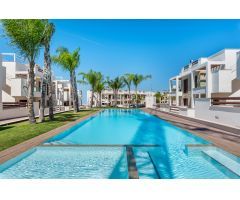 BUNGALOW EN RECIDENCIAL CERRADO CON PISCINA EN CONSTRUCCION