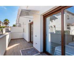 BUNGALOW EN RECIDENCIAL CERRADO CON PISCINA EN CONSTRUCCION