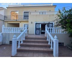 Villa de 3 dormitorios en Las Salinas