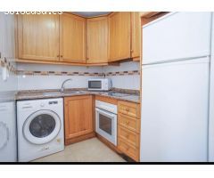 Precioso apartamento con salida directa al jardin y piscina