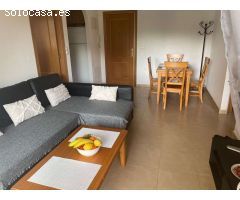 Precioso apartamento con salida directa al jardin y piscina