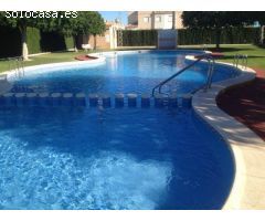 Reformado Bungalow con piscina comunitaria