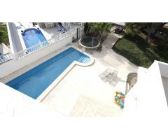 BAJADA DE PRECIO! VILLA EN QUESADA CON GRAN PARCELA - CON CITA