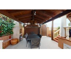Chalet Primera Linea - Los Locos, 3 hab, 2 baños, piscina privada, vistas al mar - 329.000€