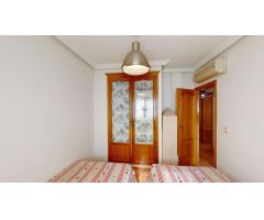 Chalet Primera Linea - Los Locos, 3 hab, 2 baños, piscina privada, vistas al mar - 329.000€