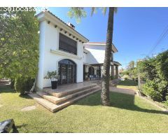 Villa Independiente de 5 dormitorios en Torrevieja