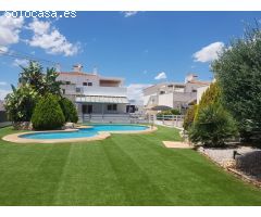 Villa de 3 dormitorios con piscina privada en Daya Nueva, Alicante