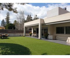 Impresionante chalet con piscina privada en Jacarilla