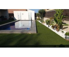 Impresionante chalet con piscina privada en Jacarilla
