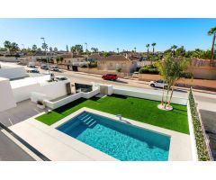 MODERNA VILLA DE 3 DORMITORIOS EN ROJALES