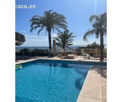 Villa de lujo en primera línea de playa vistas al mar