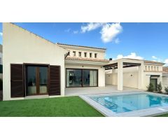 FANTASTICA VILLA CON PISCINA PRIVADA EN LA FINCA RESORT