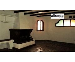 Chalet de 6 dormitorios en Mijas.