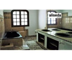 Chalet de 6 dormitorios en Mijas.