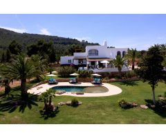 Villa en alquiler en Santa Eulalia, Ibiza