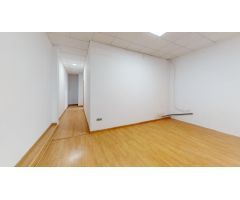 Local comercial esquinero Campanar - Sant Pau