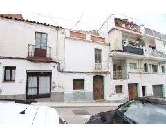 Casa adosada para reformar en Santa Maria de Villalba