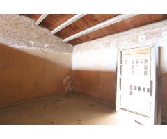 Casa adosada para reformar en Santa Maria de Villalba