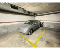 Plaza de parquing para coche mediano en la zona del Bonpreu