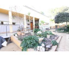 Espectacular chalet con piscina, jardín y zona de barbacoa en Collbató