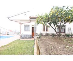 Casa con piscina en Can Villalba