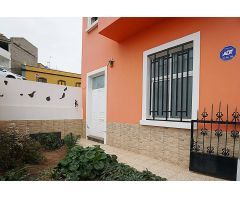 Casa terrera con jardín, terraza en Arucas-Bañaderos