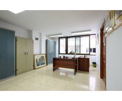 Edificio en venta a 200 metros de Las Canteras