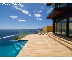 Chalet independiente en venta en Acoran!