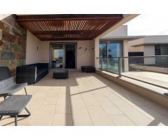 Exclusiva Villa de Lujo en Salobre Golf - Renovada y Lista para Disfrutar