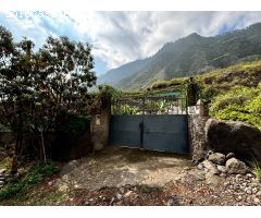 Casa rural con terreno en la zona del Barranco de Badajoz